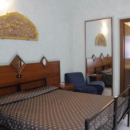 Hotel Farini Rom Værelse billede